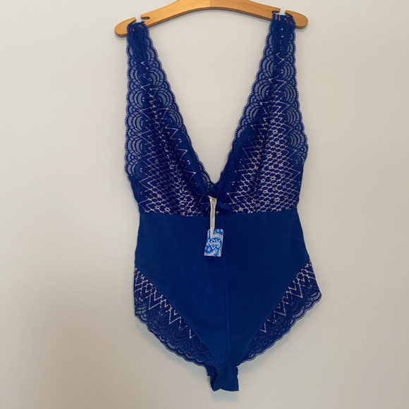Free people body suit- x small- new with tags - Picture 3 of 3